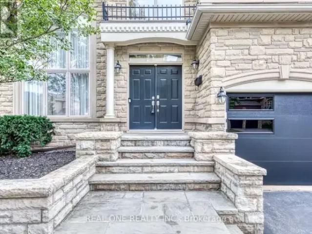 House for rent in Oakville, Golden Horseshoe