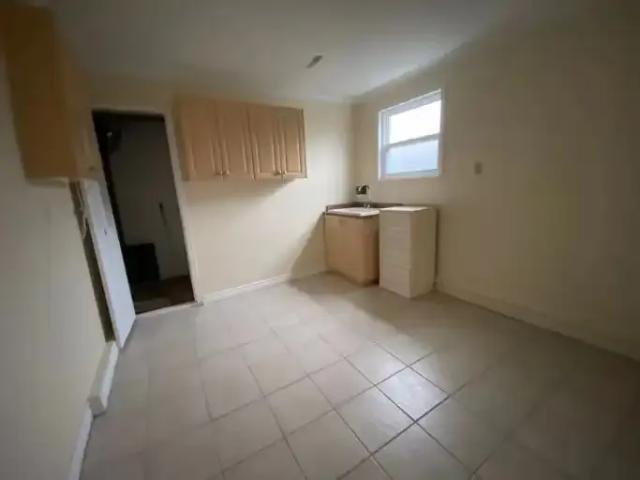 House for rent in Broadmoor, Richmond