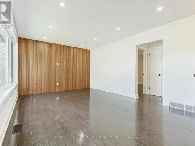 House for rent in Beverley Acres, Richmond Hill