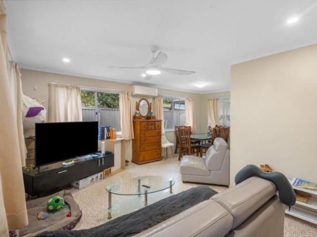 House for sale in Slacks Creek, Greater Brisbane