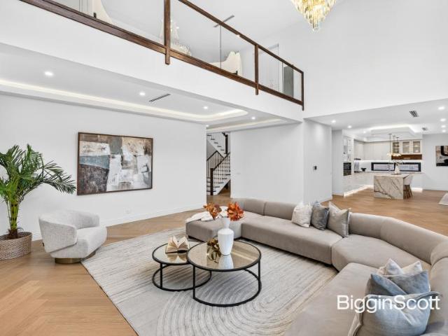 House for sale in Wheelers Hill, Melbourne