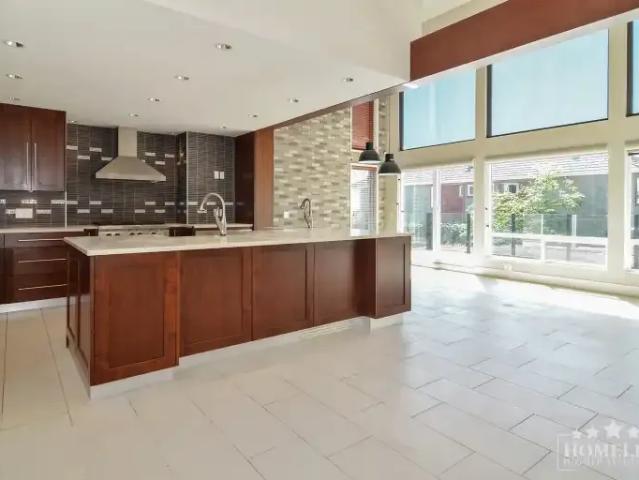 House for rent in White Rock, British Columbia