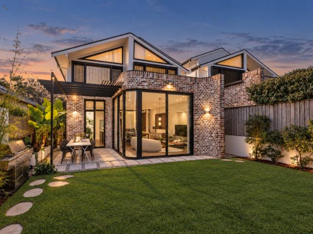 House for sale in Lower North Shore, Sydney