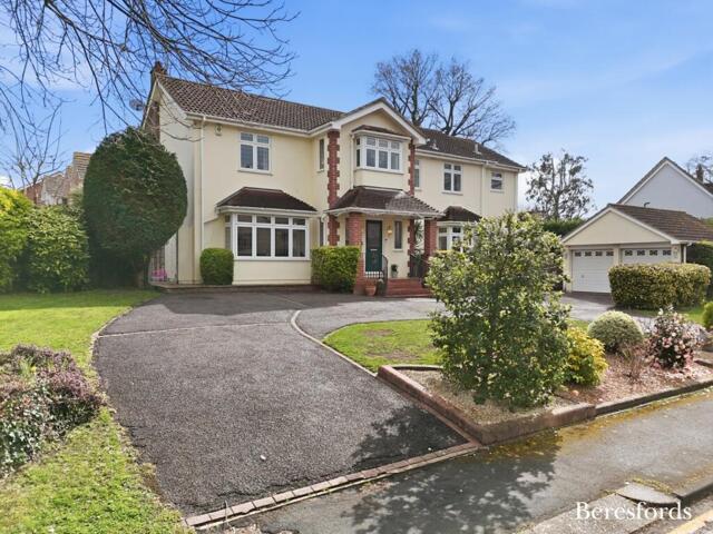 House for sale in Queens Park, Billericay