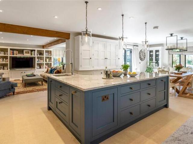 House for sale in Fossebridge, Gloucestershire