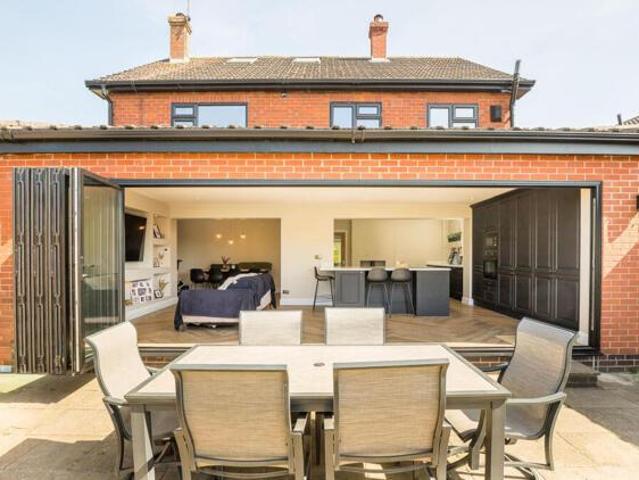 House for sale in Rossmore, Cheshire