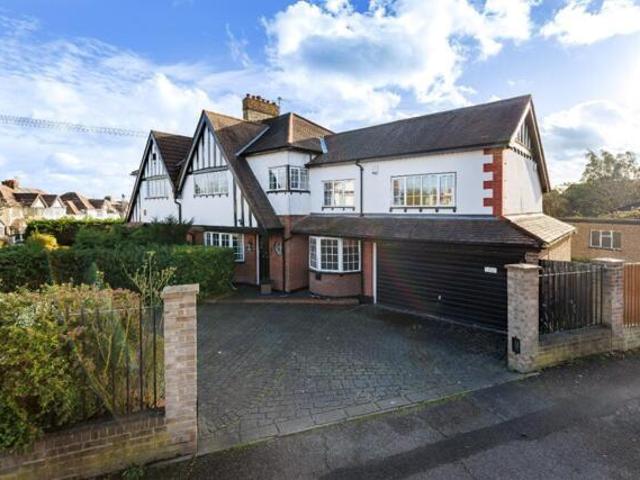 House for sale in Chingford, Chingford