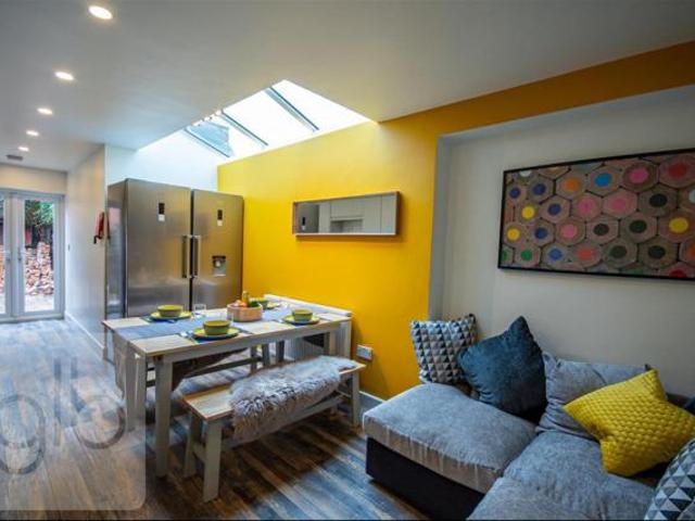 House for sale in Ball Hill, West Midlands