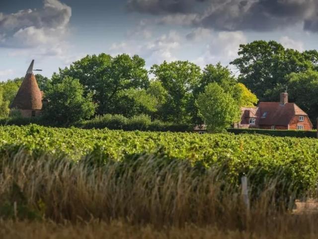 House for sale in Sandown Park, Kent