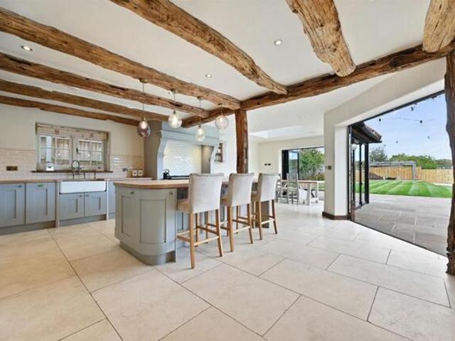 House for sale in Chalfont St. Peter, Denham