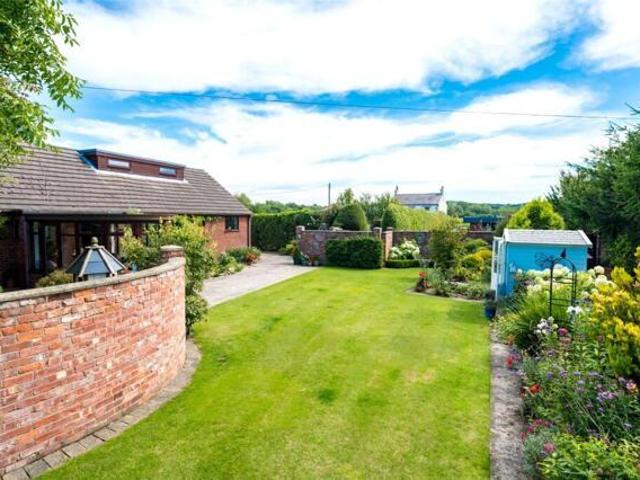 House for sale in Newburgh, Roby Mill