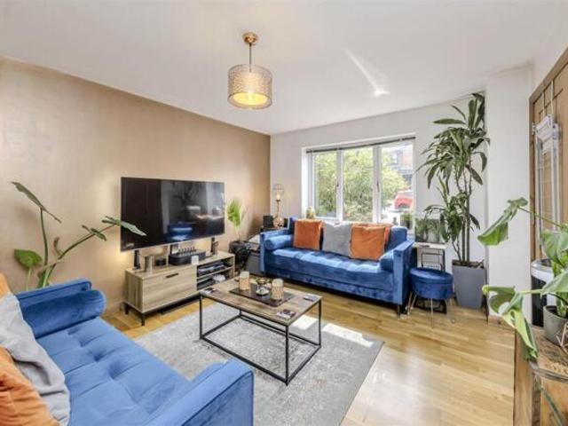 House for sale in Kingsley Moor, Staffordshire