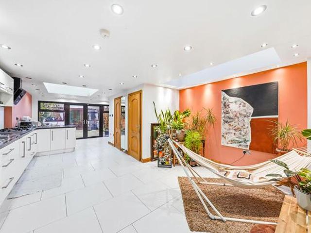 House for sale in Plashet, Greater London