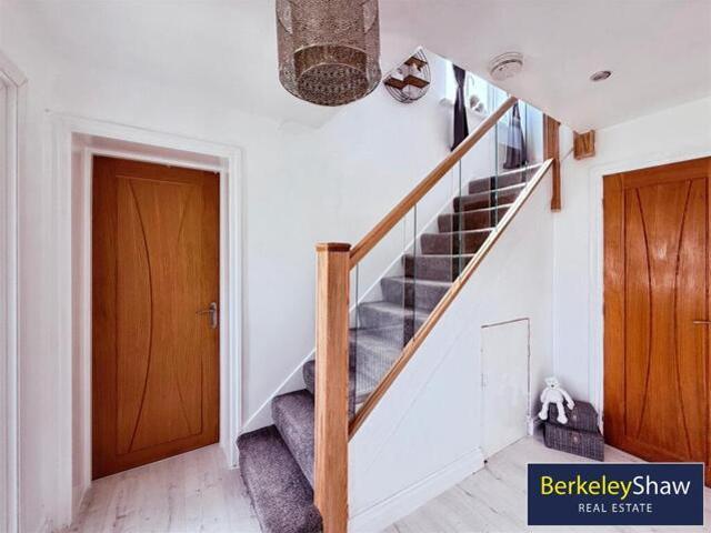 House for sale in Maghull, Kennessee Green