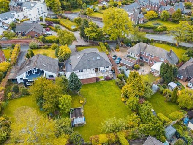 House for sale in Little Neston, West Vale