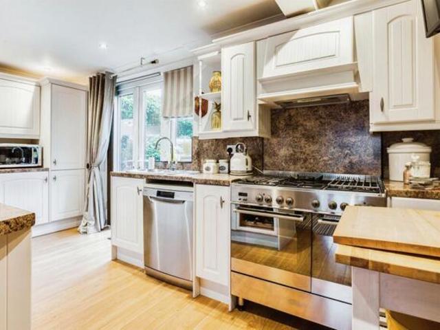 House for sale in Crofton, West Yorkshire