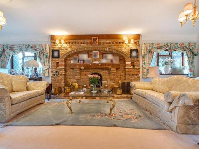 House for sale in Swallow, Buckinghamshire