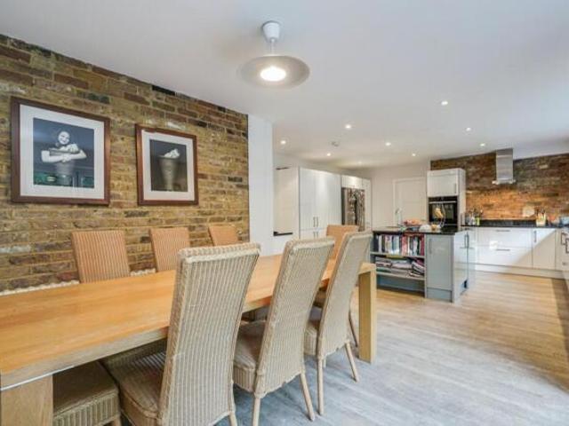 House for sale in Whiteley Village, Blackhills