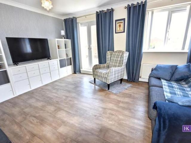 House for sale in Burtonwood and Westbrook, Warrington