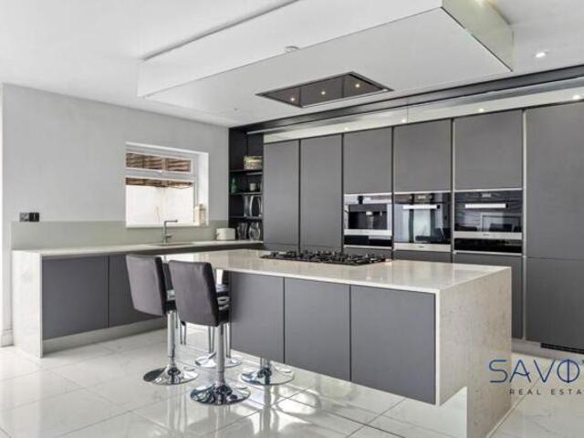 House for sale in South Oxhey, Batchworth