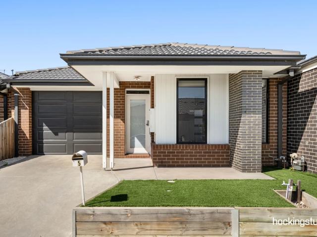 House for rent in Elements, Melbourne