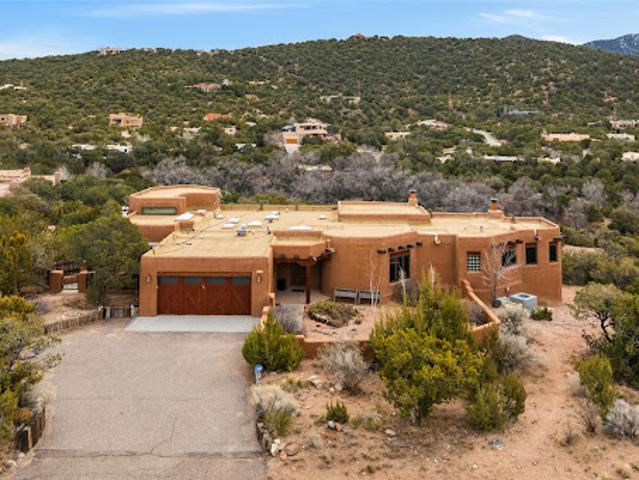 House for sale in Santa Fe, New Mexico