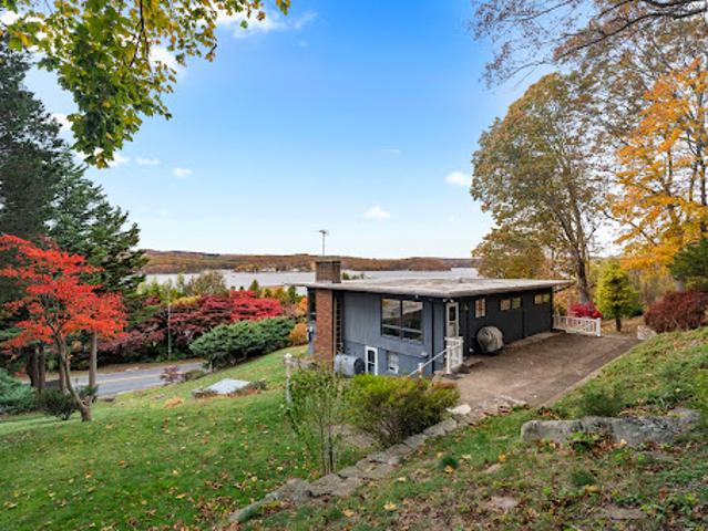 House for sale in Groton, Connecticut