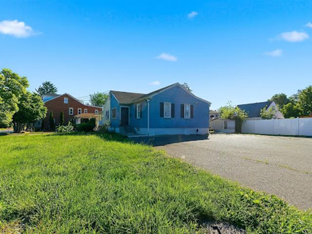 House for sale in Trenton, New Jersey