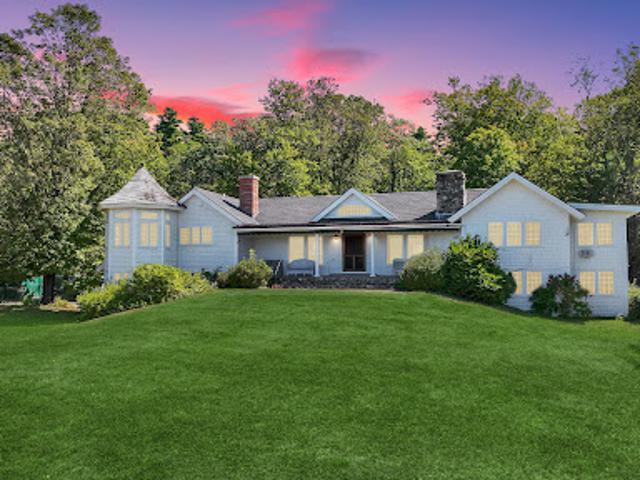 House for sale in New Hampshire