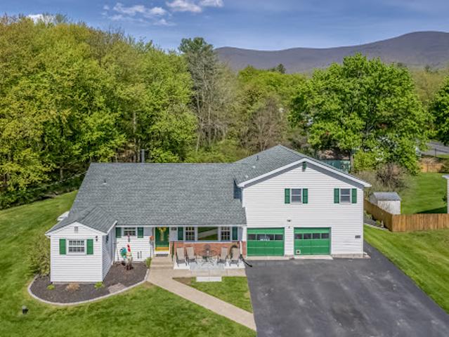 House for sale in Bearsville, New York