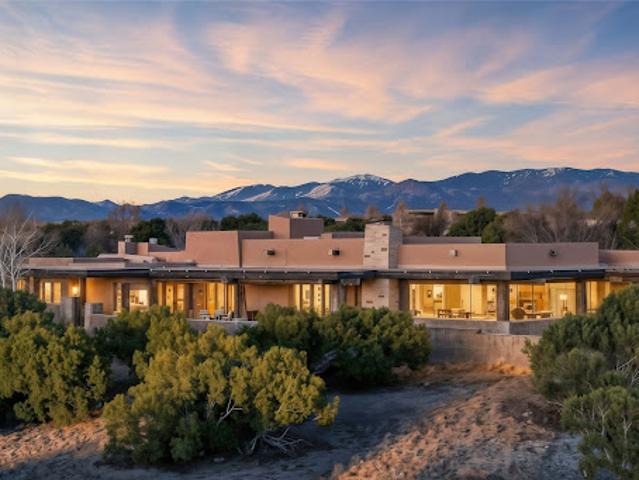 House for sale in Santa Fe, New Mexico