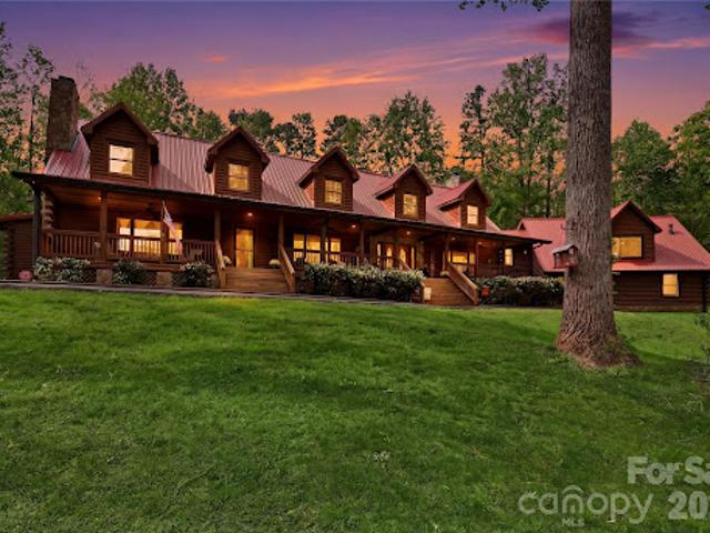 House for sale in Mecklenburg, North Carolina