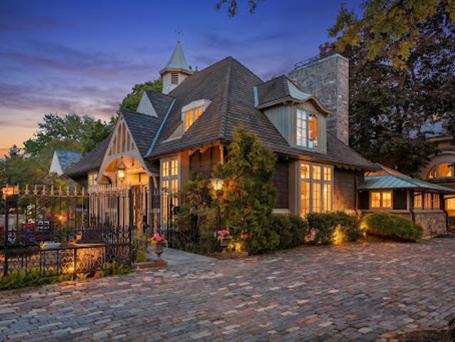 House for sale in Evanston, Illinois