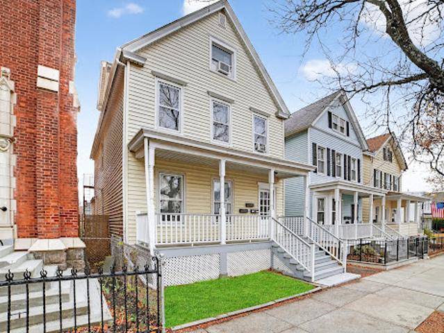 House for sale in New York