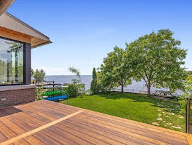 House for sale in Pointe-claire
