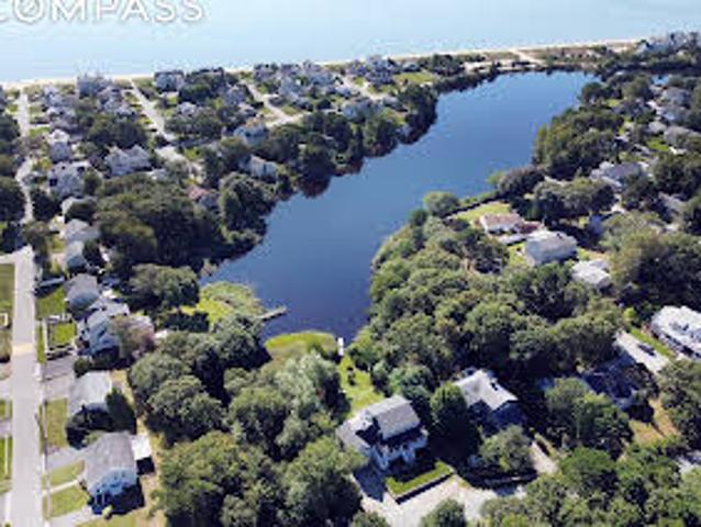 House for sale in Mashpee