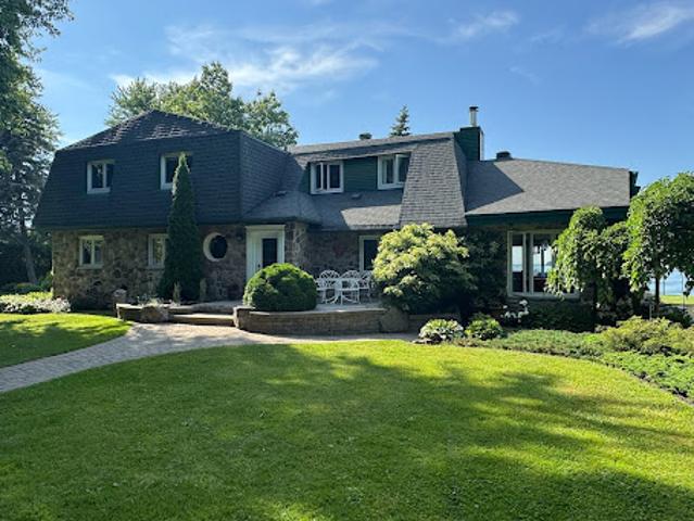 House for sale in Sainte-barbe, Quebec