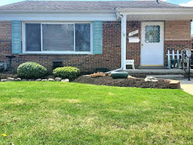 House for sale in Clawson House for sale in Clawson