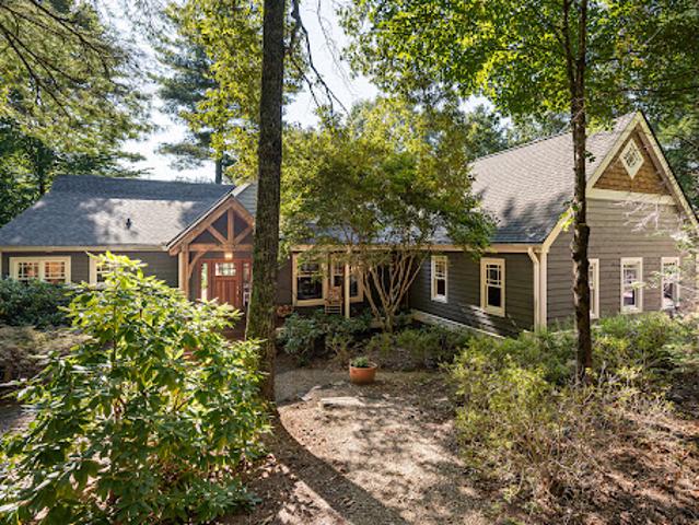 House for sale in Hendersonville, Henderson County