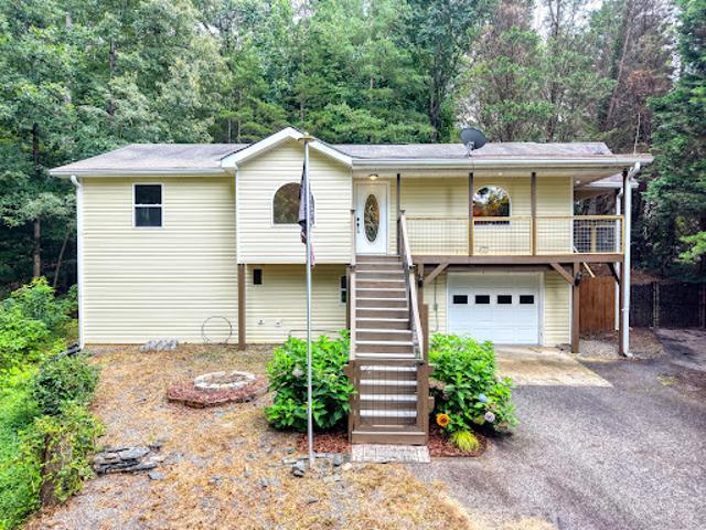 House for sale in Hiawassee, Georgia