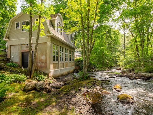 House for sale in Bristol, Maine