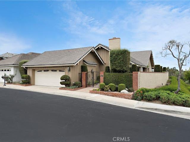House for sale in Corona Del Mar, California