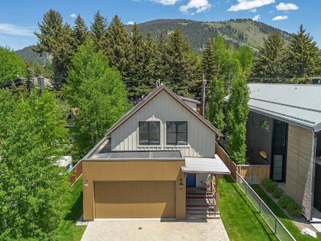 House for sale in Wyoming
