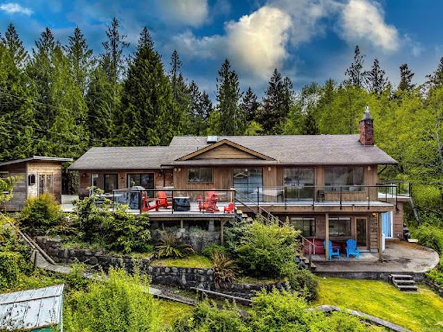 House for sale in Shawnigan Lake, British Columbia