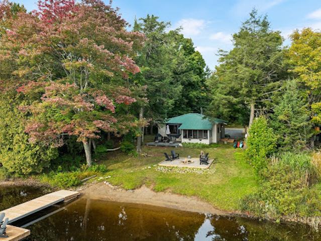 House for sale in Algonquin Highlands, Central Ontario