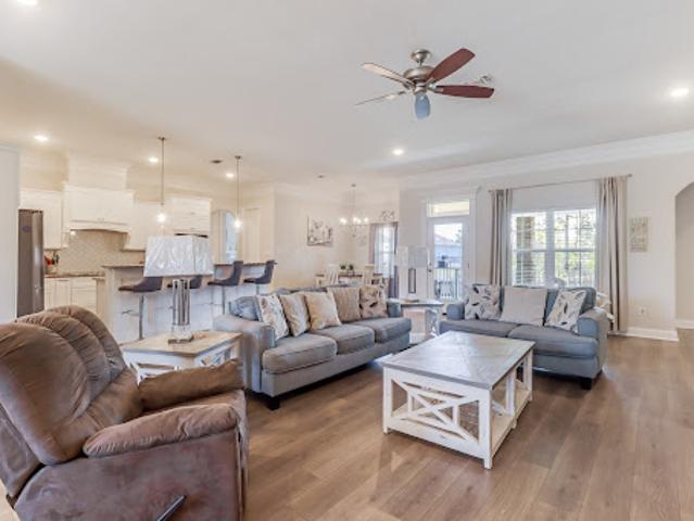 House for sale in Ocean Springs, Mississippi