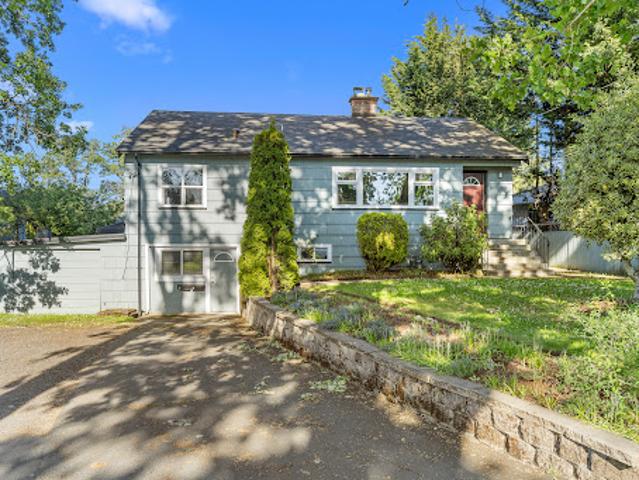 House for sale in Saanich, British Columbia