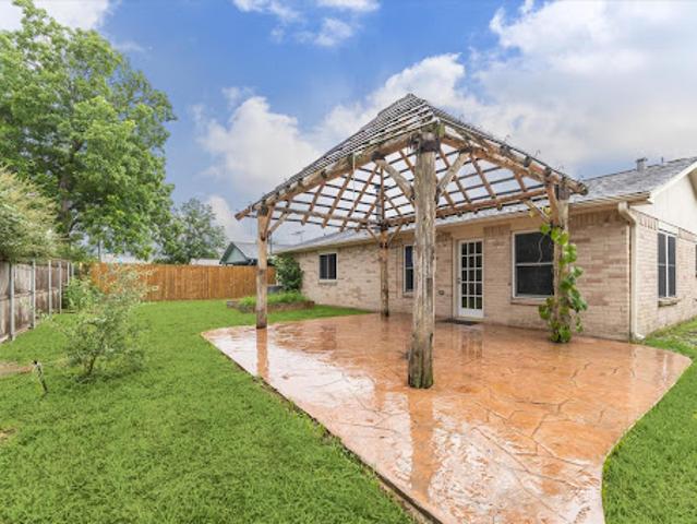 House for sale in Deer Park