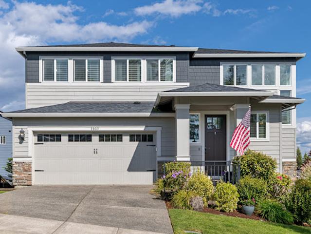 House for sale in West Linn