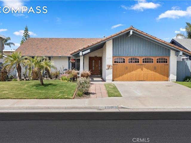 House for sale in Huntington Beach